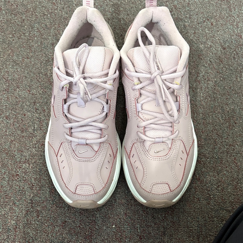Nike Women's Light Pink Sneakers